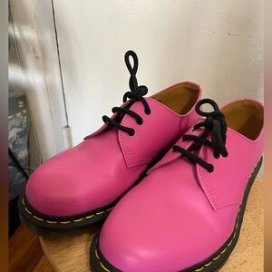 Dr. Martens Women's Black and Pink Oxfords